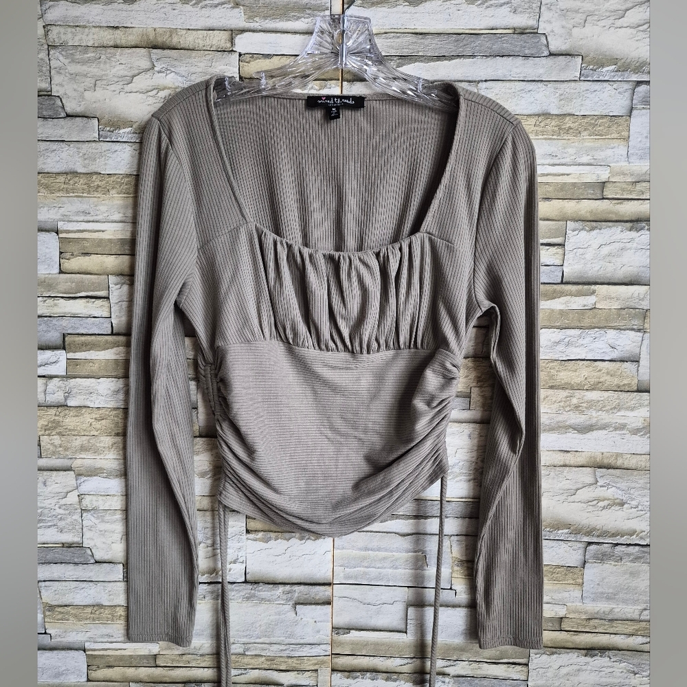 ​Mixed Threads Top M LA Sage Green Ribbed Ruched Long Sleeve Fairycore